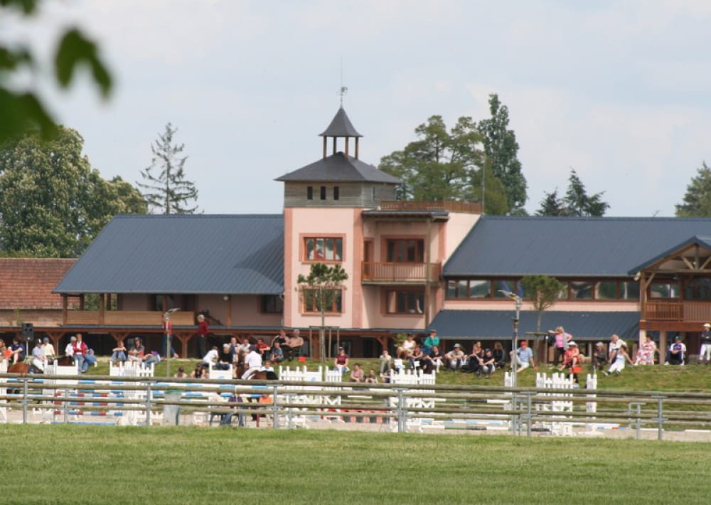 centre equestre tour en sologne